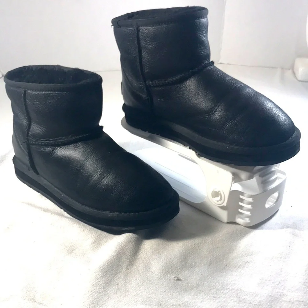 Vitto Rossi Black Leather Women’s Pull On Fleece Lined Ankle Boots Size 38